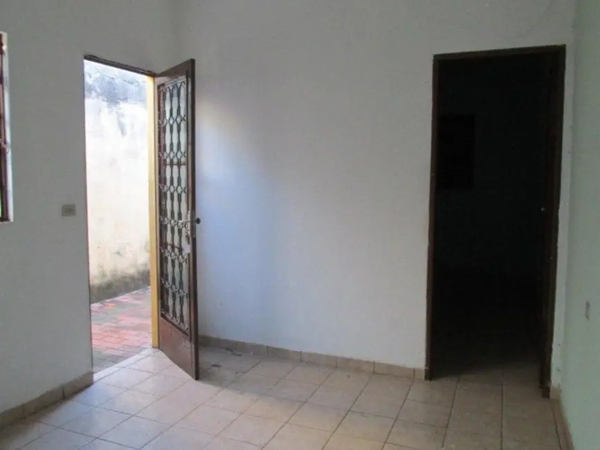 Foto 3 de Casa com 2 quartos à venda, 125m2 em Vila Roma, Salto - SP