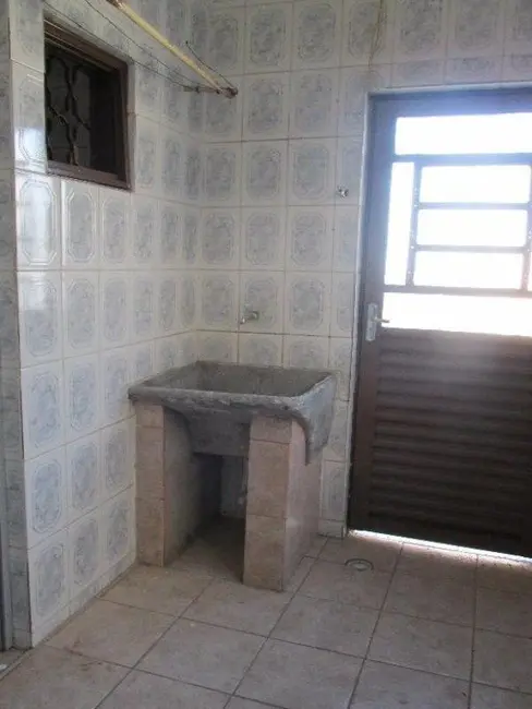 Foto 6 de Casa com 2 quartos à venda, 125m2 em Vila Roma, Salto - SP