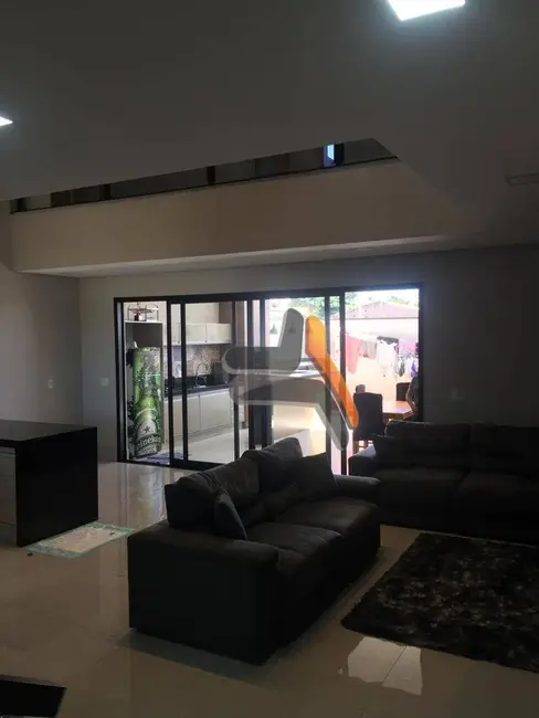 Foto 3 de Casa com 3 quartos à venda, 175m2 em Salto - SP