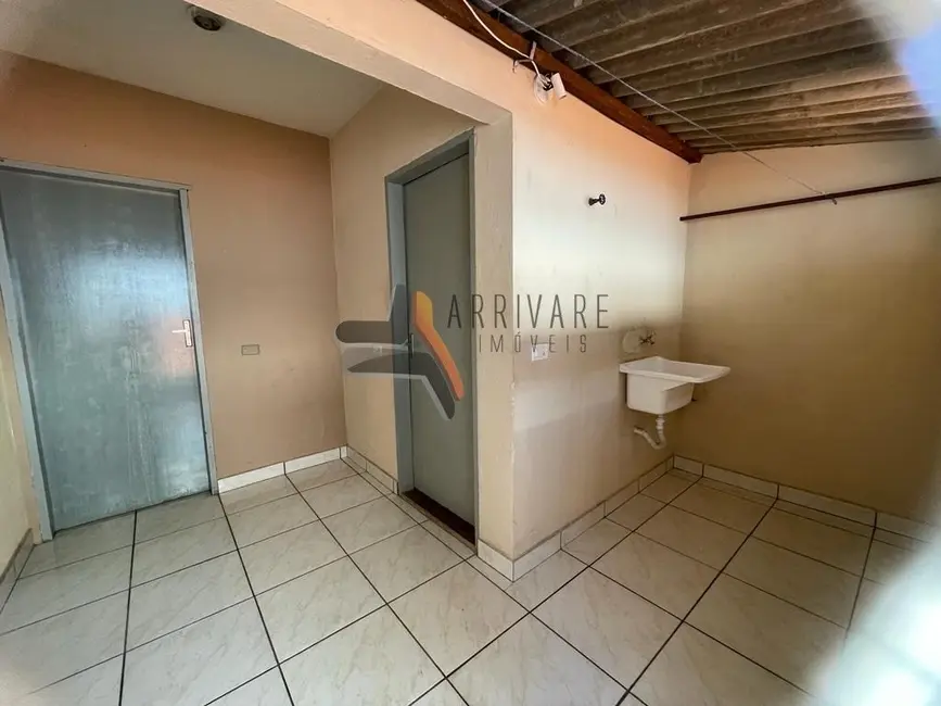 Casa com 1 quarto para alugar, 150m2 em Vila Roma, Salto - SP - imagem 4 Foto 4 de Casa com 1 quarto para alugar, 150m2 em Vila Roma, Salto - SP