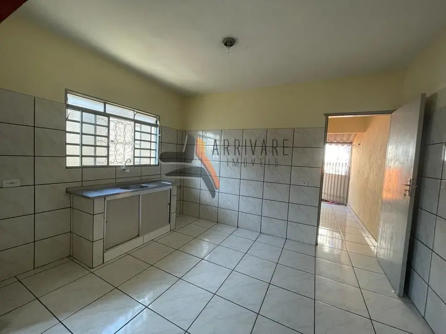 Casa com 1 quarto para alugar, 150m2 em Vila Roma, Salto - SP - imagem 8 Foto 8 de Casa com 1 quarto para alugar, 150m2 em Vila Roma, Salto - SP