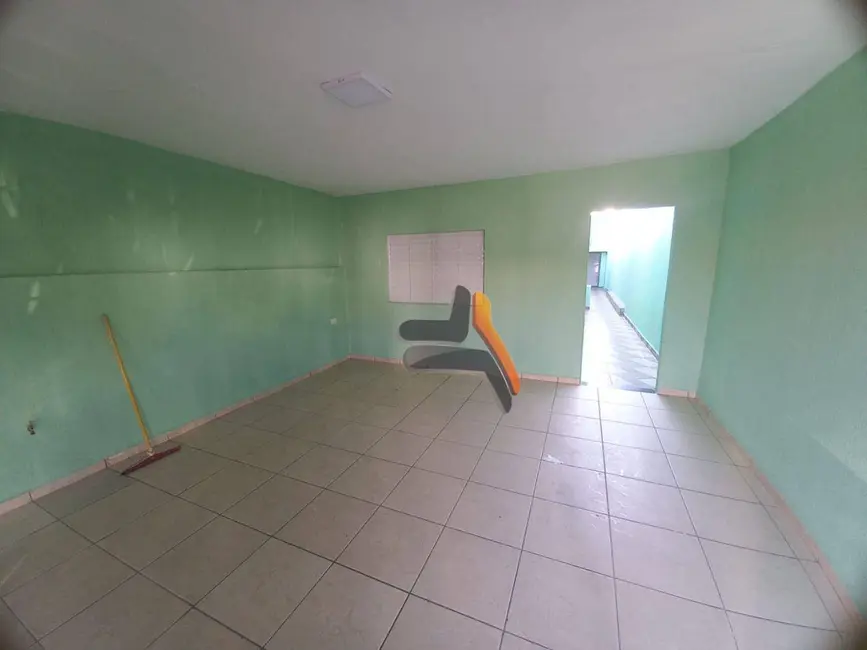 Foto 2 de Casa com 2 quartos à venda, 150m2 em Vila Norma, Salto - SP