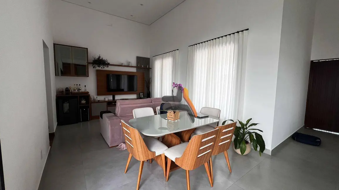 Foto 3 de Casa de Condomínio com 2 quartos à venda, 230m2 em Jardim Santa Marta, Salto - SP