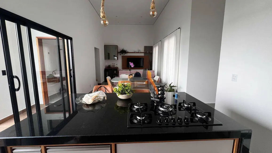 Foto 9 de Casa de Condomínio com 2 quartos à venda, 230m2 em Jardim Santa Marta, Salto - SP