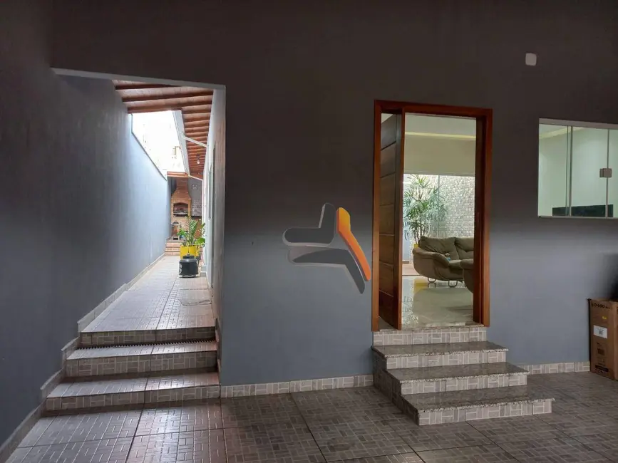 Foto 2 de Casa com 3 quartos à venda, 160m2 em Jardim Santa Marta, Salto - SP
