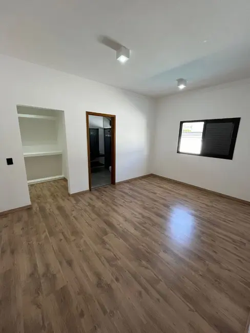 Foto 3 de Casa de Condomínio com 3 quartos à venda, 350m2 em Jardim Sontag, Salto - SP