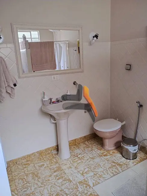 Casa com 3 quartos à venda, 500m2 em Centro, Salto - SP - imagem 6 Foto 6 de Casa com 3 quartos à venda, 500m2 em Centro, Salto - SP