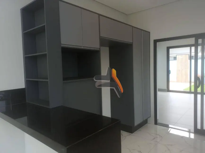 Foto 7 de Casa com 3 quartos à venda e para alugar, 478m2 em Salto - SP