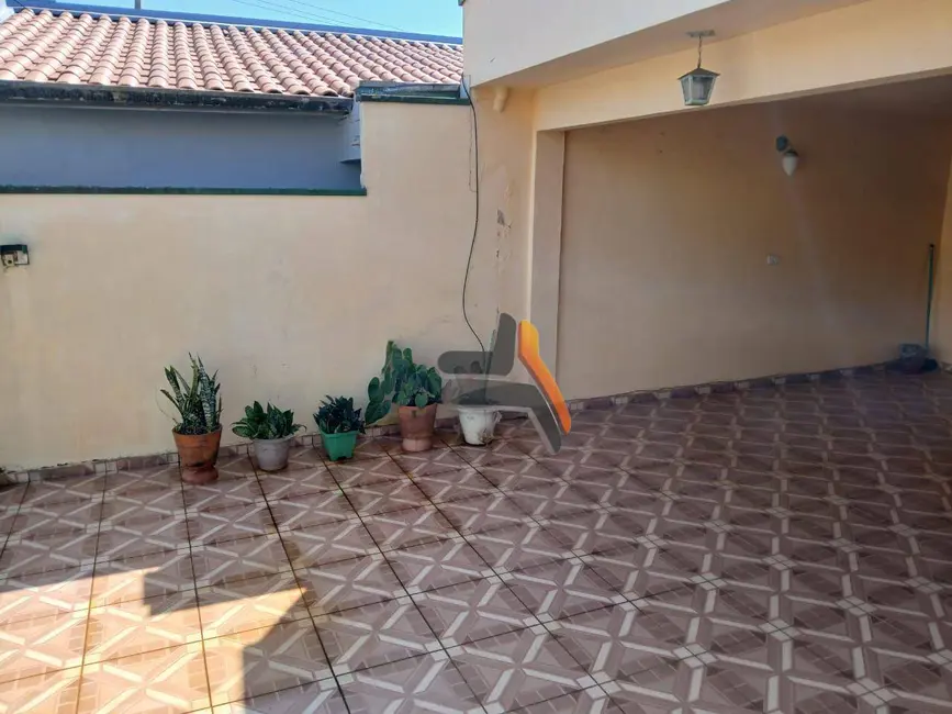 Foto 3 de Casa com 3 quartos à venda, 250m2 em Vila Teixeira, Salto - SP