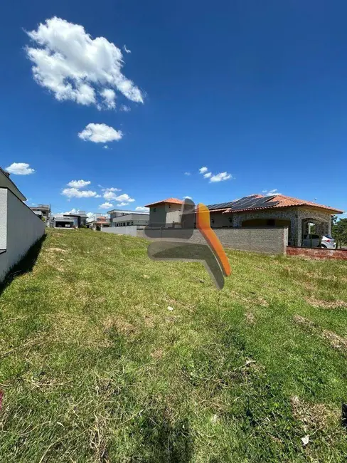 Foto 3 de Terreno / Lote à venda, 471m2 em Salto - SP