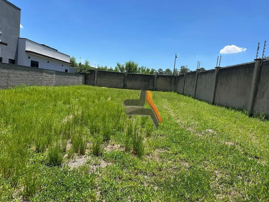 Foto 2 de Terreno / Lote à venda, 564m2 em Salto - SP