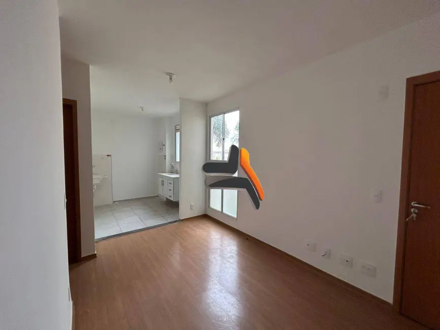 Foto 2 de Apartamento com 2 quartos para alugar, 40m2 em Olaria, Salto - SP