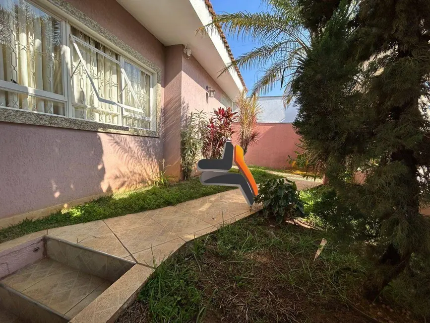 Foto 3 de Casa com 3 quartos à venda, 300m2 em Jardim Celani, Salto - SP