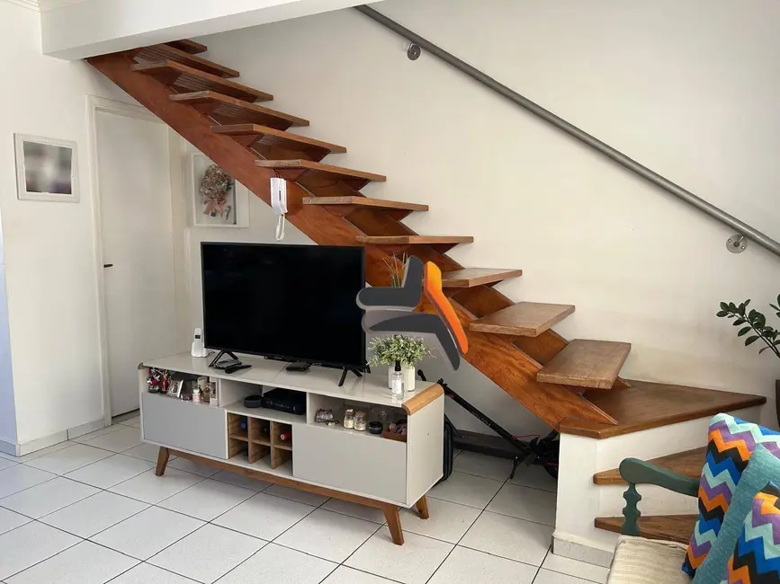 Foto 2 de Sobrado com 2 quartos à venda, 137m2 em Jardim Planalto, Salto - SP