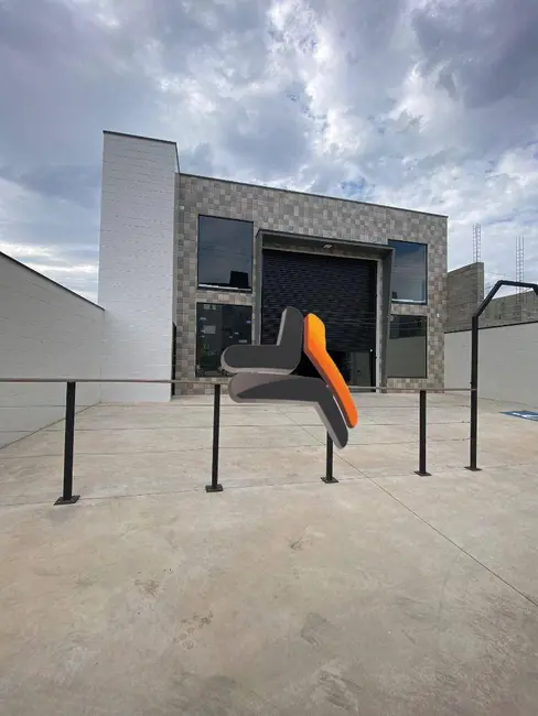 Foto 1 de Armazém / Galpão à venda e para alugar, 379m2 em Jardim Municipal, Salto - SP