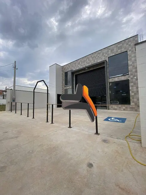 Foto 2 de Armazém / Galpão à venda e para alugar, 379m2 em Jardim Municipal, Salto - SP