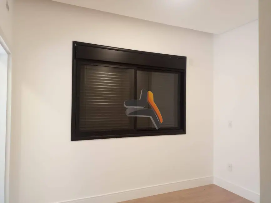 Foto 8 de Casa de Condomínio com 3 quartos à venda, 300m2 em Salto - SP