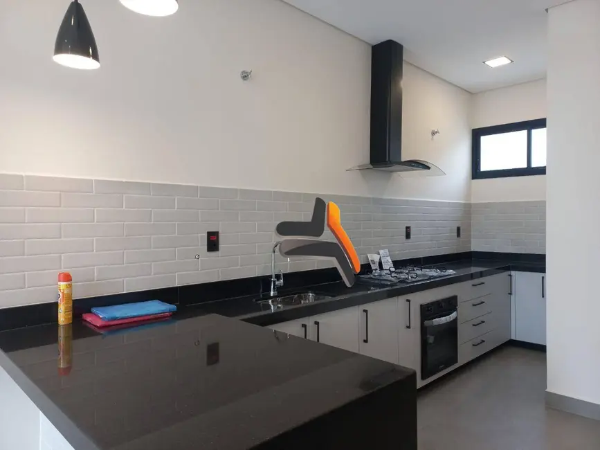 Foto 3 de Casa com 3 quartos à venda, 254m2 em Salto - SP