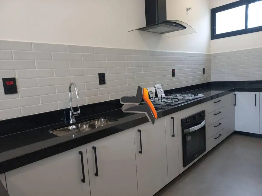 Foto 5 de Casa com 3 quartos à venda, 254m2 em Salto - SP