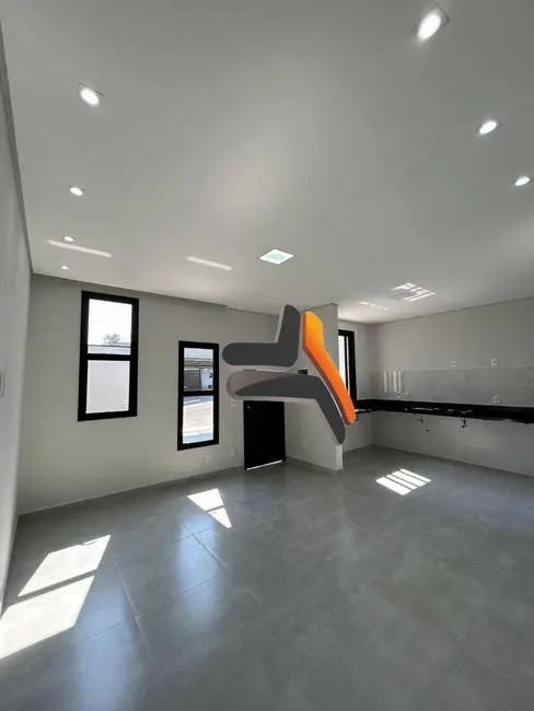 Foto 2 de Casa com 3 quartos à venda, 130m2 em Salto - SP