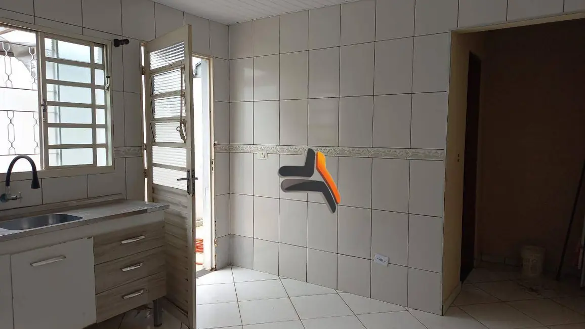 Foto 6 de Casa com 3 quartos à venda, 180m2 em Jardim Planalto, Salto - SP