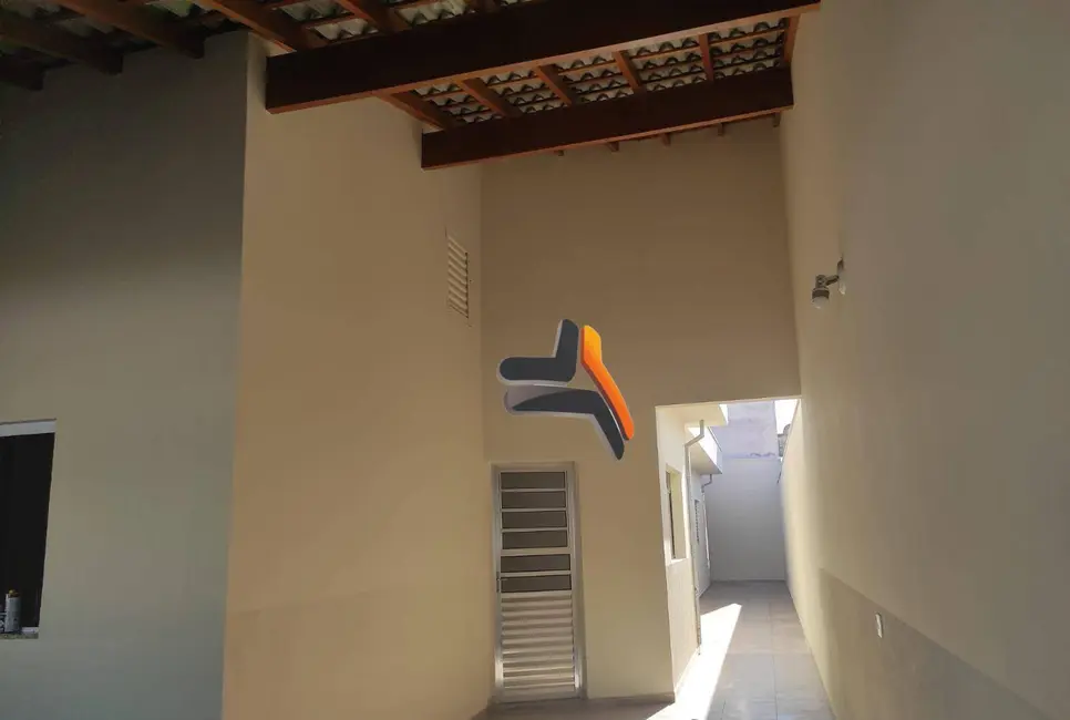 Foto 4 de Casa com 3 quartos à venda, 161m2 em Jardim Santa Marta, Salto - SP