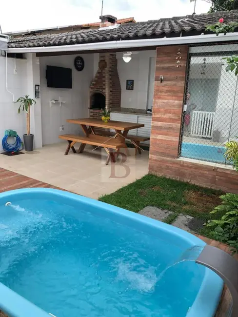 Foto 2 de Casa com 4 quartos à venda, 200m2 em Piratininga, Niteroi - RJ