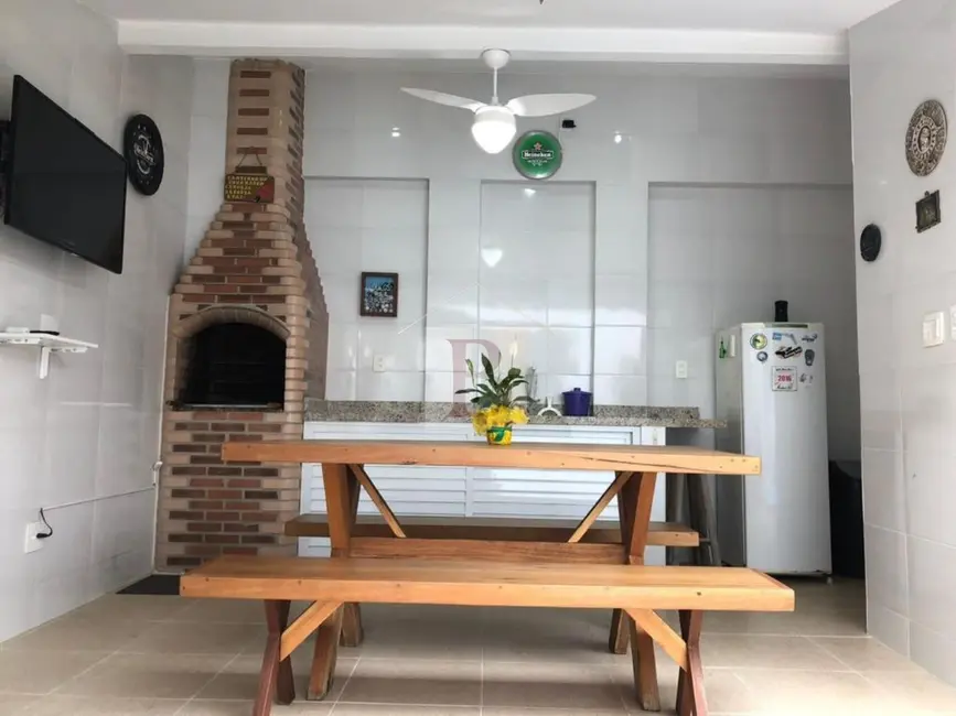 Foto 3 de Casa com 4 quartos à venda, 200m2 em Piratininga, Niteroi - RJ