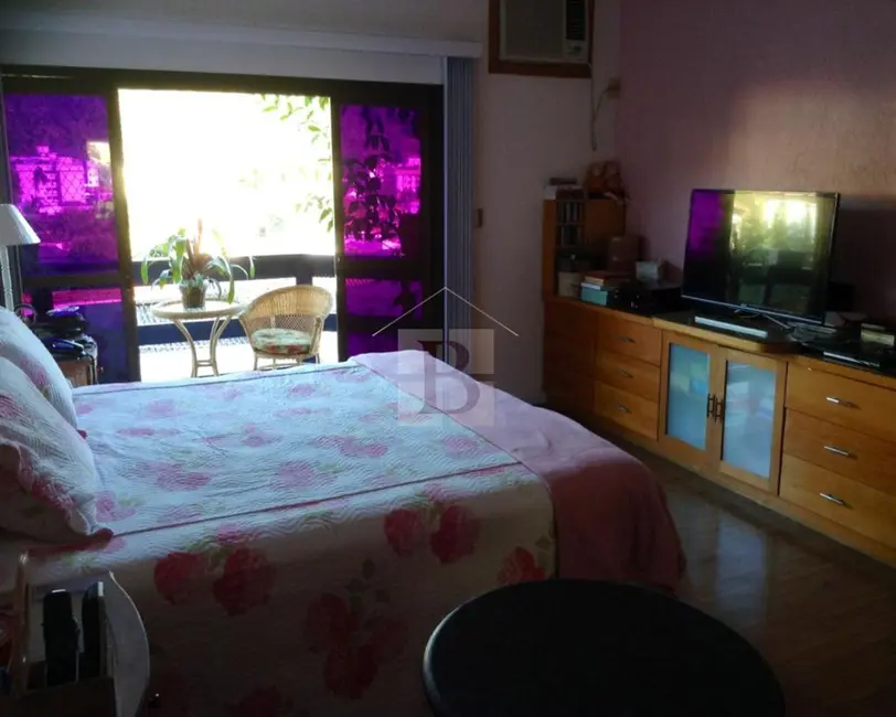 Foto 7 de Casa com 4 quartos à venda, 240m2 em São Francisco, Niteroi - RJ