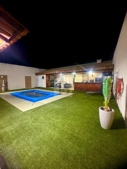 Foto 1 de Casa com 3 quartos à venda, 500m2 em Trindade, Sao Goncalo - RJ