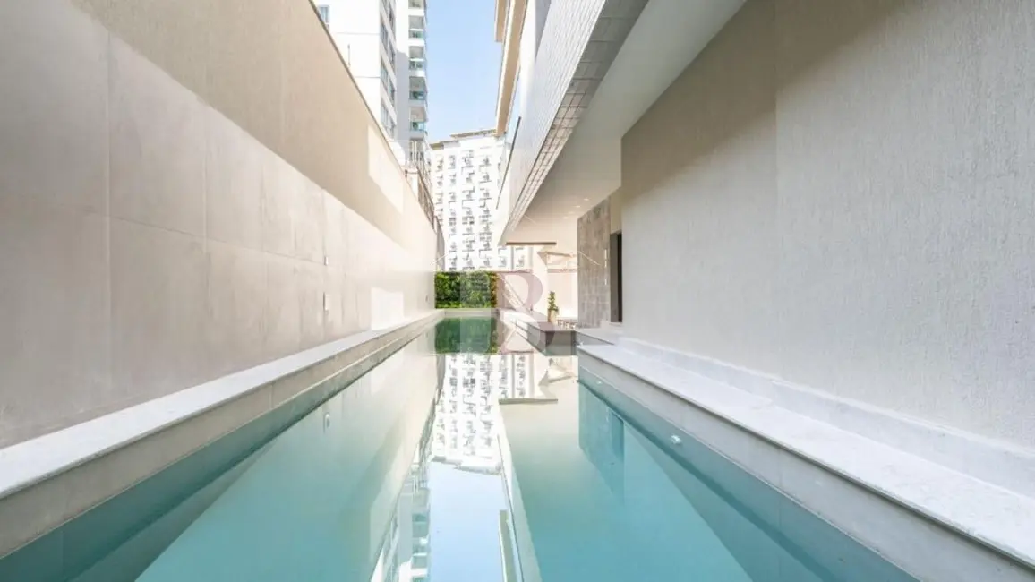 Apartamento com 4 quartos à venda, 200m2 em Icaraí, Niteroi - RJ - imagem 3 Foto 3 de Apartamento com 4 quartos à venda, 200m2 em Icaraí, Niteroi - RJ