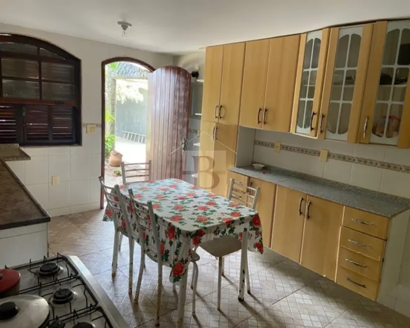 Foto 6 de Casa com 5 quartos à venda, 400m2 em Jardim Atlântico Leste (Itaipuaçu), Marica - RJ