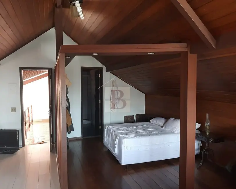 Foto 4 de Casa com 3 quartos à venda, 260m2 em São Francisco, Niteroi - RJ