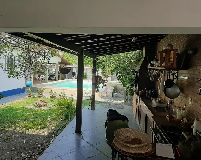 Foto 1 de Casa com 3 quartos à venda, 260m2 em São Francisco, Niteroi - RJ