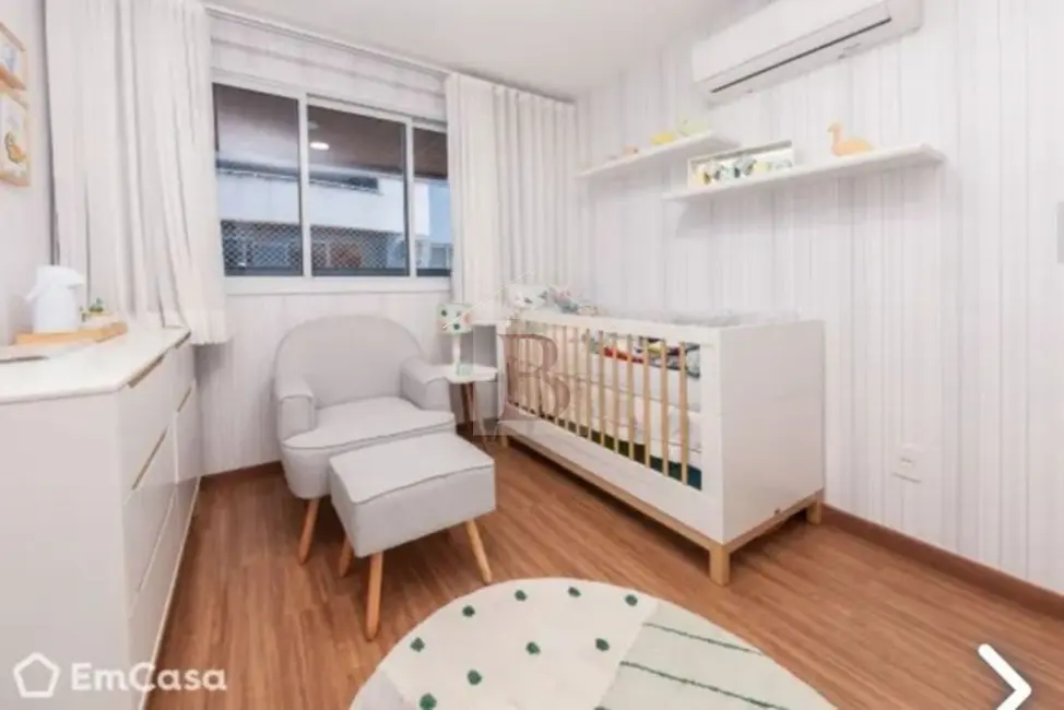 Apartamento com 4 quartos à venda, 189m2 em Icaraí, Niteroi - RJ - imagem 3 Foto 3 de Apartamento com 4 quartos à venda, 189m2 em Icaraí, Niteroi - RJ