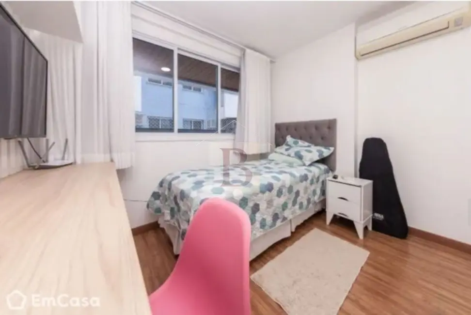 Apartamento com 4 quartos à venda, 189m2 em Icaraí, Niteroi - RJ - imagem 9 Foto 9 de Apartamento com 4 quartos à venda, 189m2 em Icaraí, Niteroi - RJ