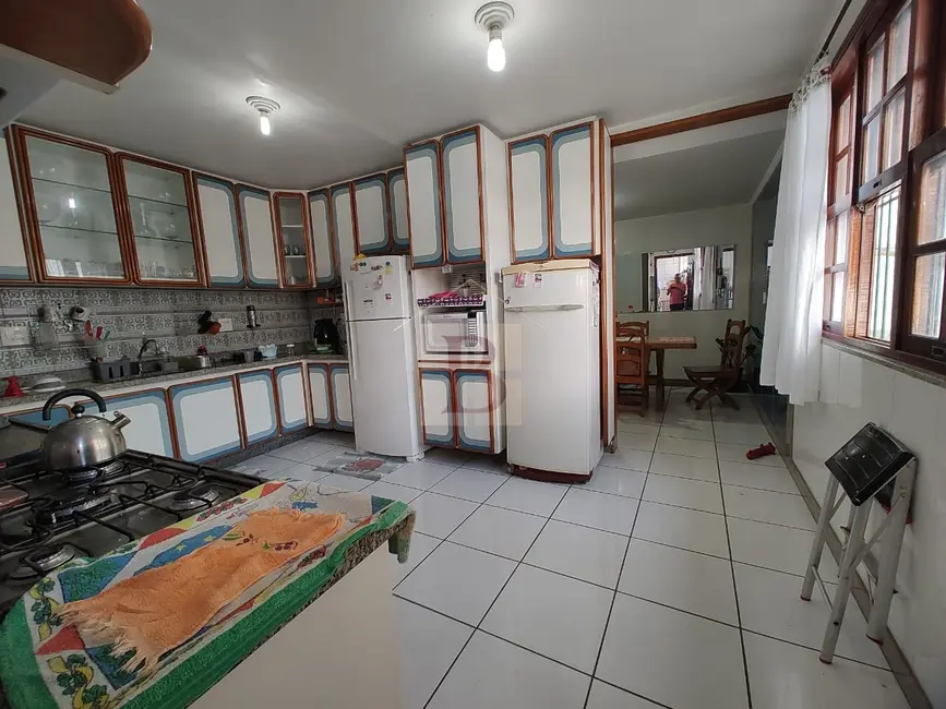 Foto 6 de Casa com 3 quartos à venda, 420m2 em Porto Novo, Sao Goncalo - RJ