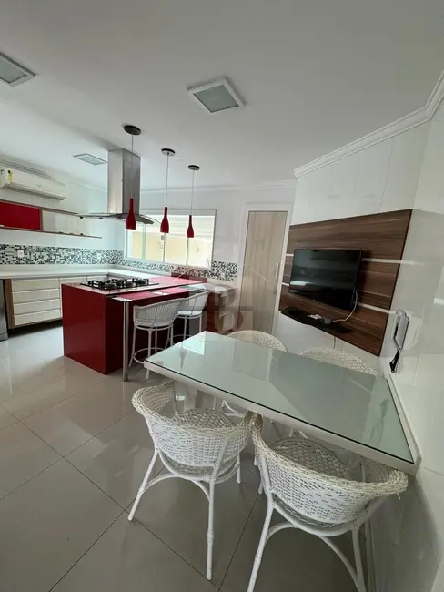 Foto 4 de Casa com 5 quartos à venda, 600m2 em Camboinhas, Niteroi - RJ