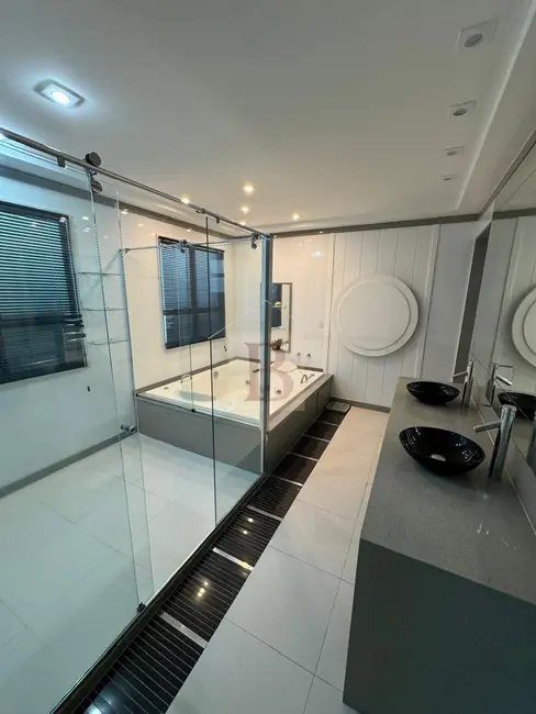 Foto 9 de Casa com 5 quartos à venda, 600m2 em Camboinhas, Niteroi - RJ