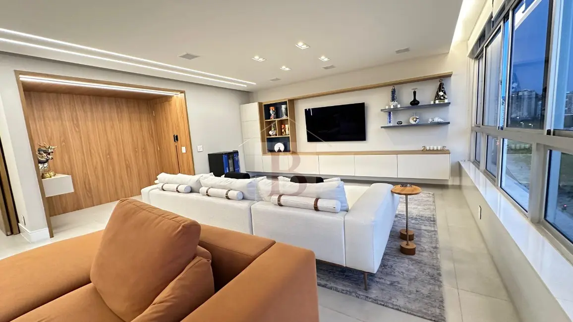 Foto 7 de Apartamento com 4 quartos à venda, 250m2 em Icaraí, Niteroi - RJ