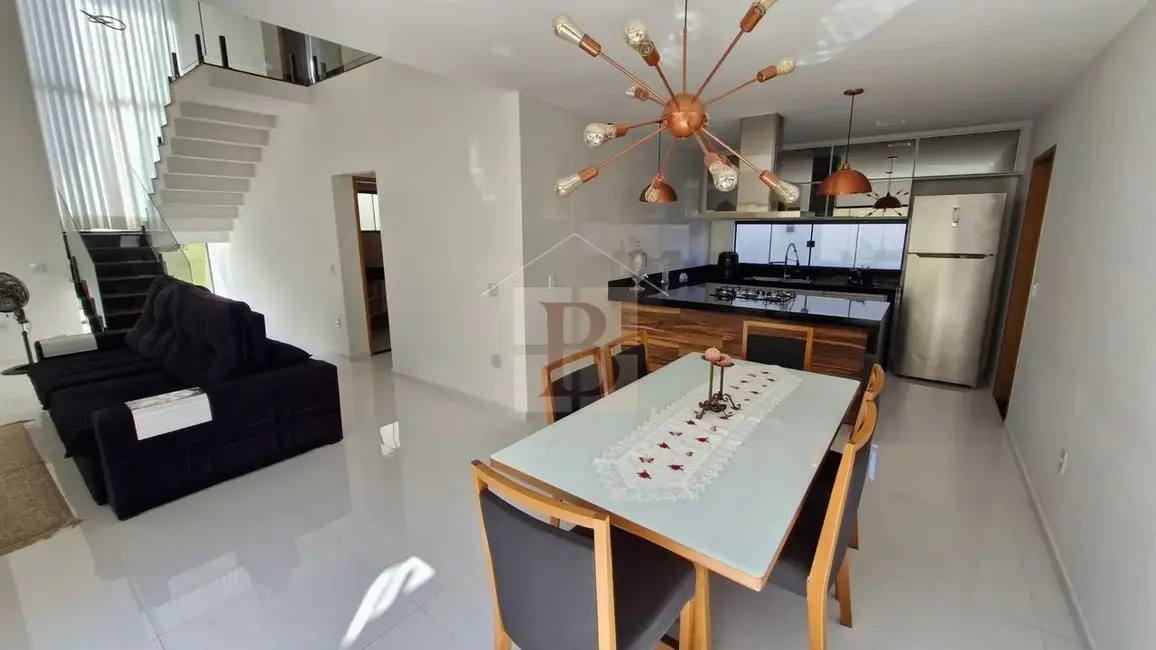 Foto 9 de Casa com 4 quartos à venda, 240m2 em Inoã (Inoã), Marica - RJ