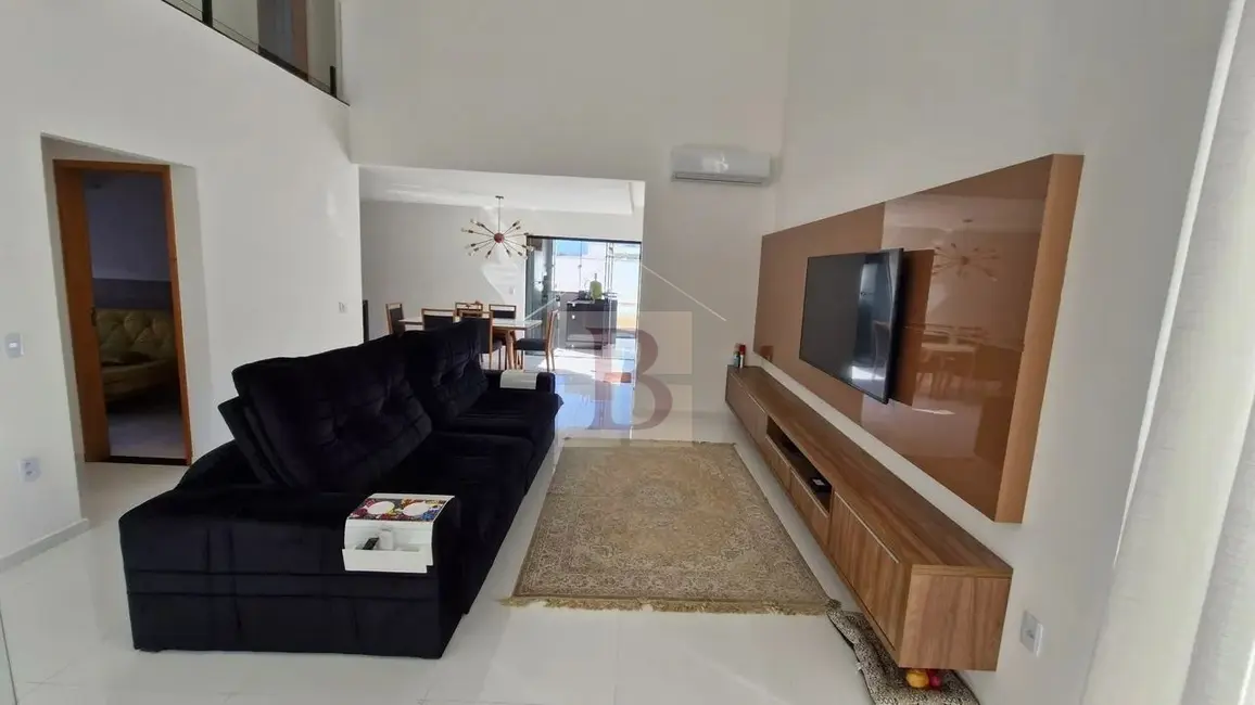 Foto 8 de Casa com 4 quartos à venda, 240m2 em Inoã (Inoã), Marica - RJ