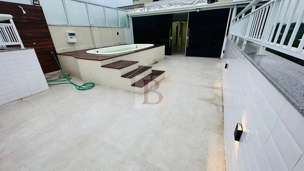 Apartamento com 3 quartos à venda, 155m2 em Maria Paula, Sao Goncalo - RJ - imagem 1 Foto 1 de Apartamento com 3 quartos à venda, 155m2 em Maria Paula, Sao Goncalo - RJ