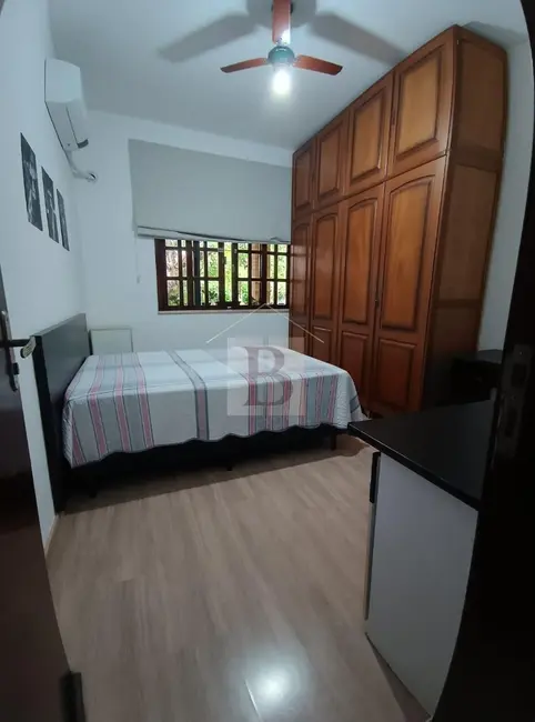 Casa com 4 quartos à venda, 202m2 em Itaipu, Niteroi - RJ - imagem 7 Foto 7 de Casa com 4 quartos à venda, 202m2 em Itaipu, Niteroi - RJ