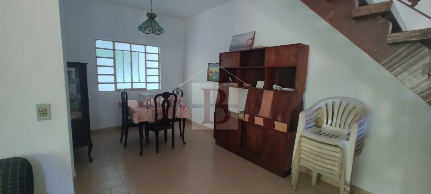 Sítio / Rancho com 4 quartos à venda, 6000m2 em Rio do Ouro, Sao Goncalo - RJ - imagem 6 Foto 6 de Sítio / Rancho com 4 quartos à venda, 6000m2 em Rio do Ouro, Sao Goncalo - RJ