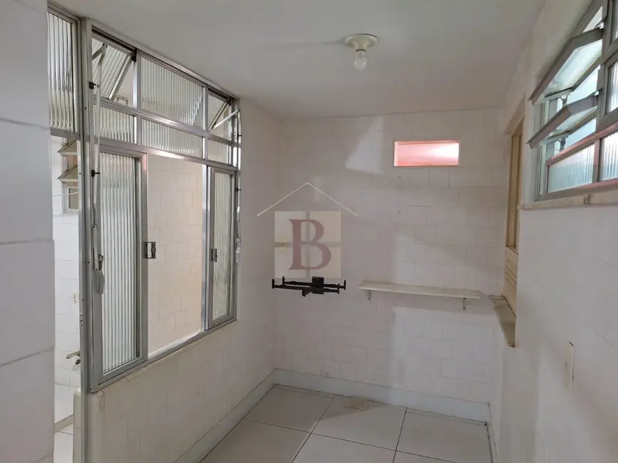 Apartamento com 3 quartos à venda, 106m2 em Icaraí, Niteroi - RJ - imagem 8 Foto 8 de Apartamento com 3 quartos à venda, 106m2 em Icaraí, Niteroi - RJ