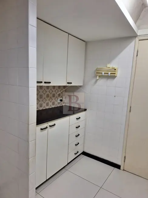 Apartamento com 3 quartos à venda, 106m2 em Icaraí, Niteroi - RJ - imagem 6 Foto 6 de Apartamento com 3 quartos à venda, 106m2 em Icaraí, Niteroi - RJ