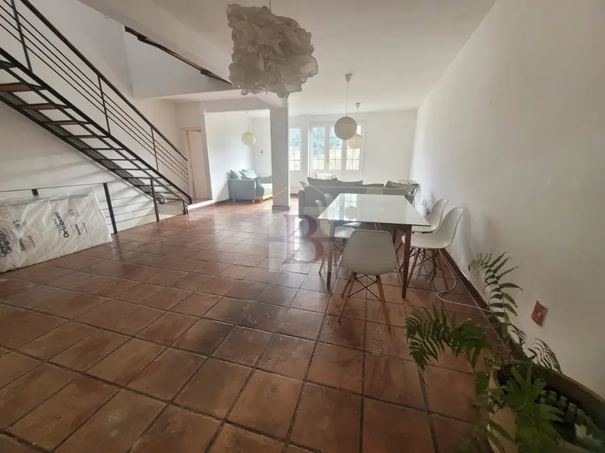 Foto 3 de Casa com 3 quartos à venda, 190m2 em São Francisco, Niteroi - RJ