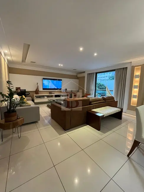 Foto 3 de Apartamento com 4 quartos à venda, 180m2 em Icaraí, Niteroi - RJ