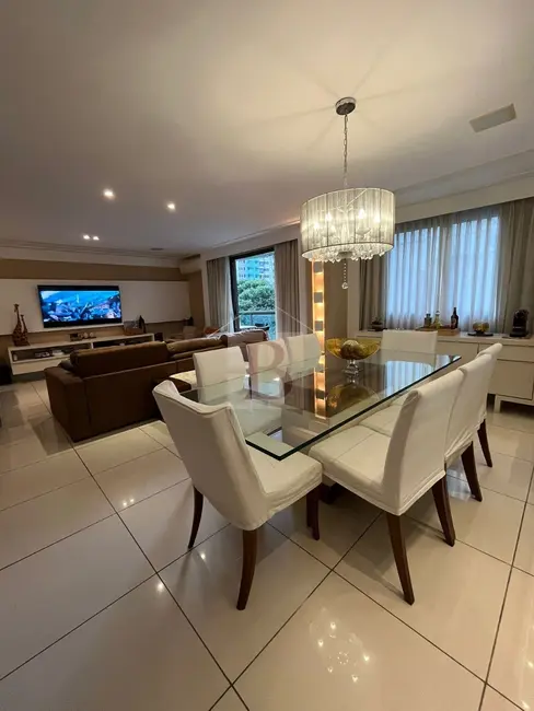 Foto 1 de Apartamento com 4 quartos à venda, 180m2 em Icaraí, Niteroi - RJ